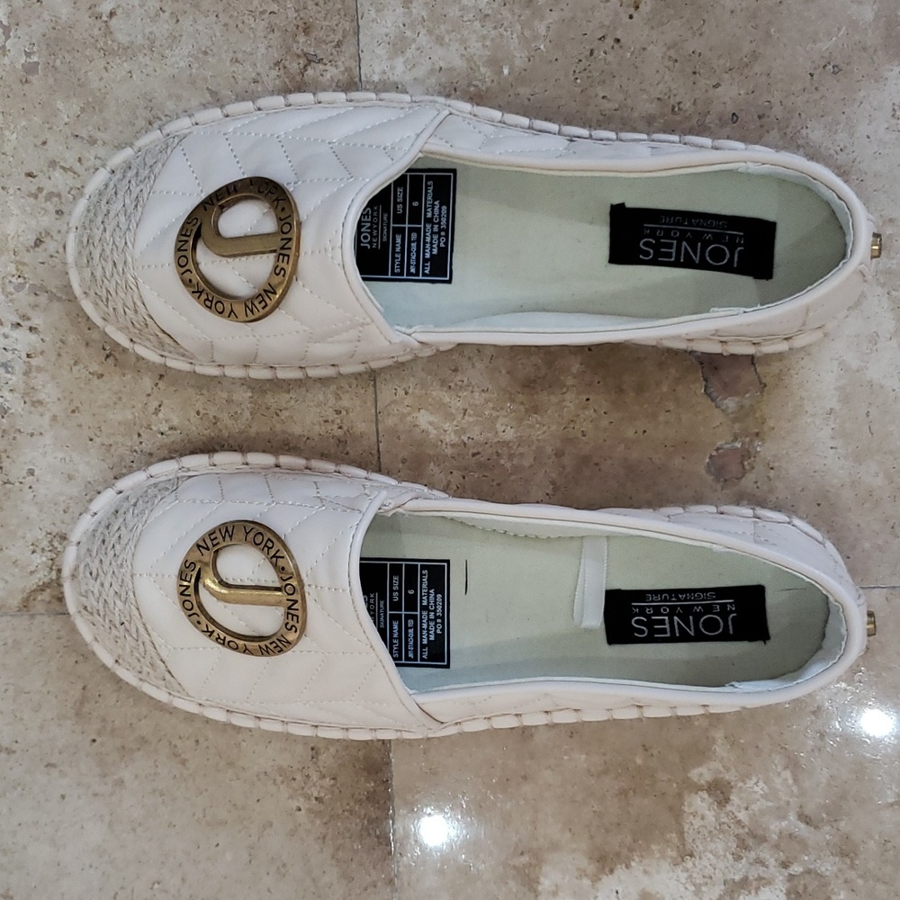 Jones NY Signature espadrilles.